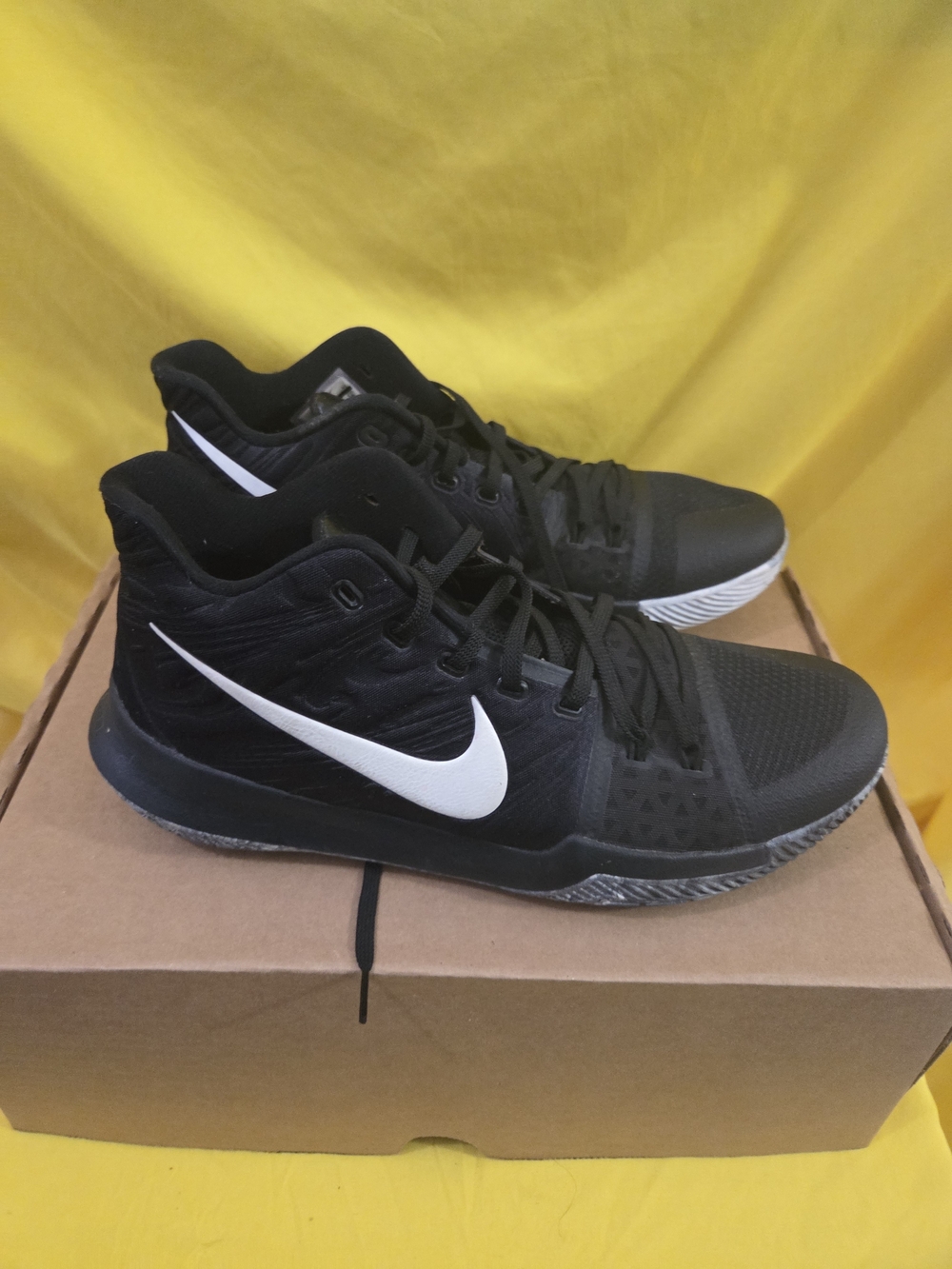 Nike Kyrie 3 Black History Month (Worn, Not In Original Box) - Picture 3 of 6